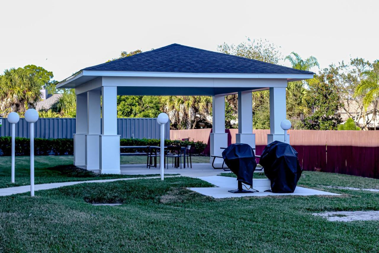 Candlewood Suites Melbourne/Viera By Ihg Exterior photo
