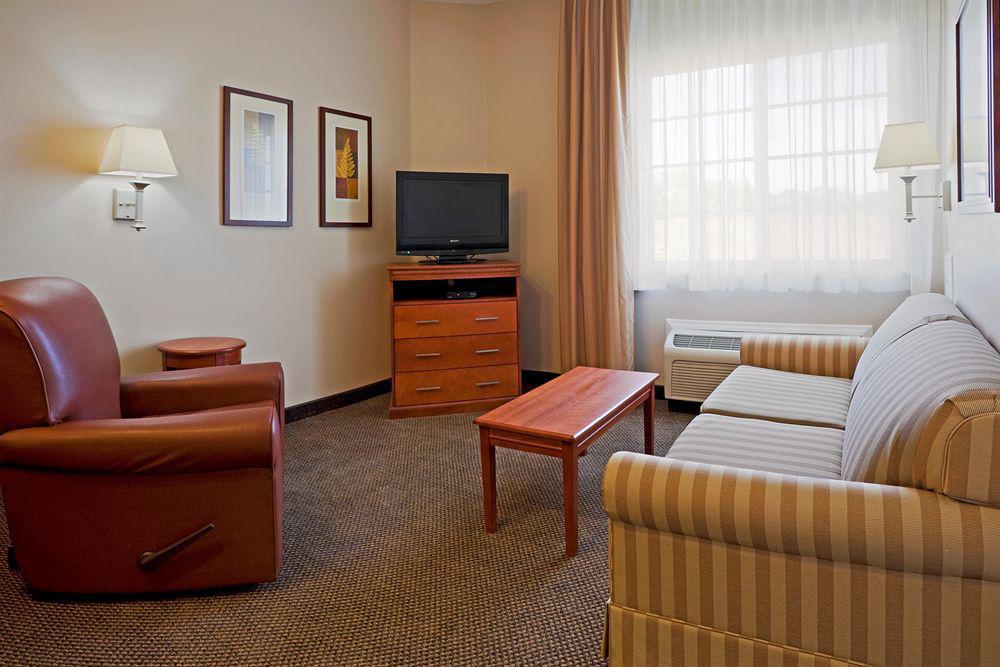 Candlewood Suites Melbourne/Viera By Ihg Room photo